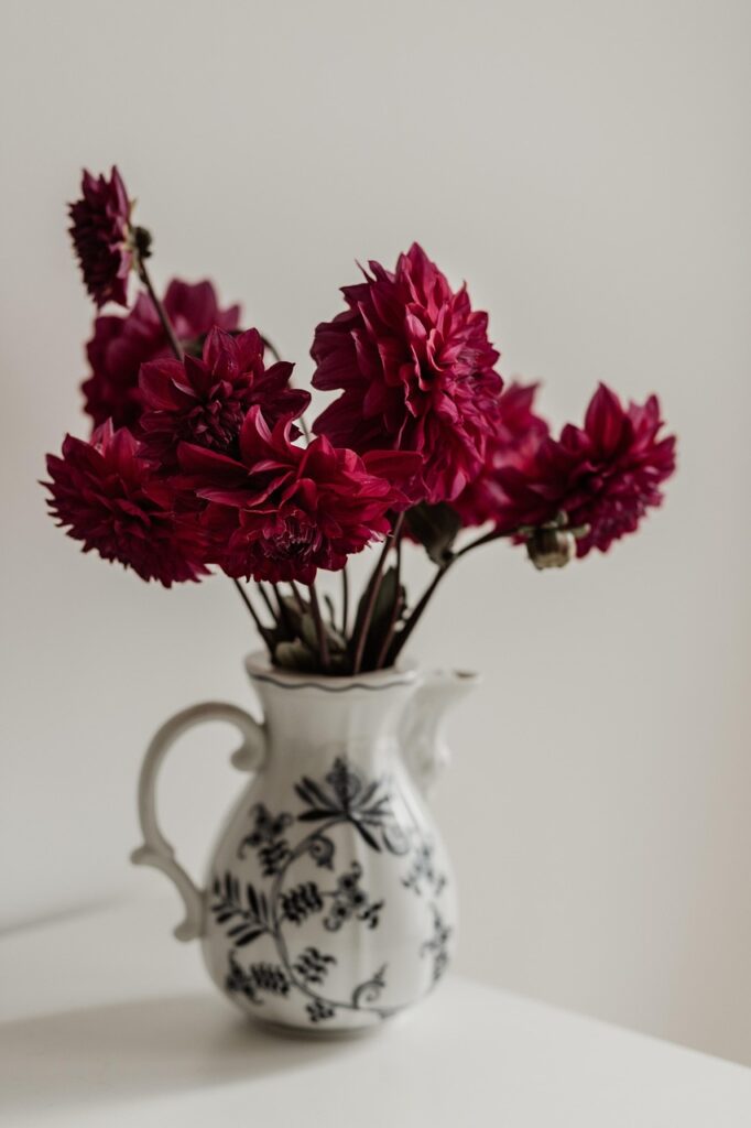 dahlia, flowers, vase-4494586.jpg